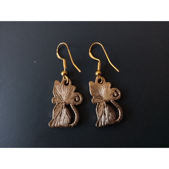 NIB Tabby Cat Charm Bow Kitty Petite Dangle Earrings w/ Gold Plated Hooks - Picture 9 of 9